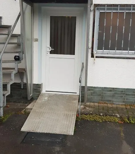 Zum Fuchsbau מלון